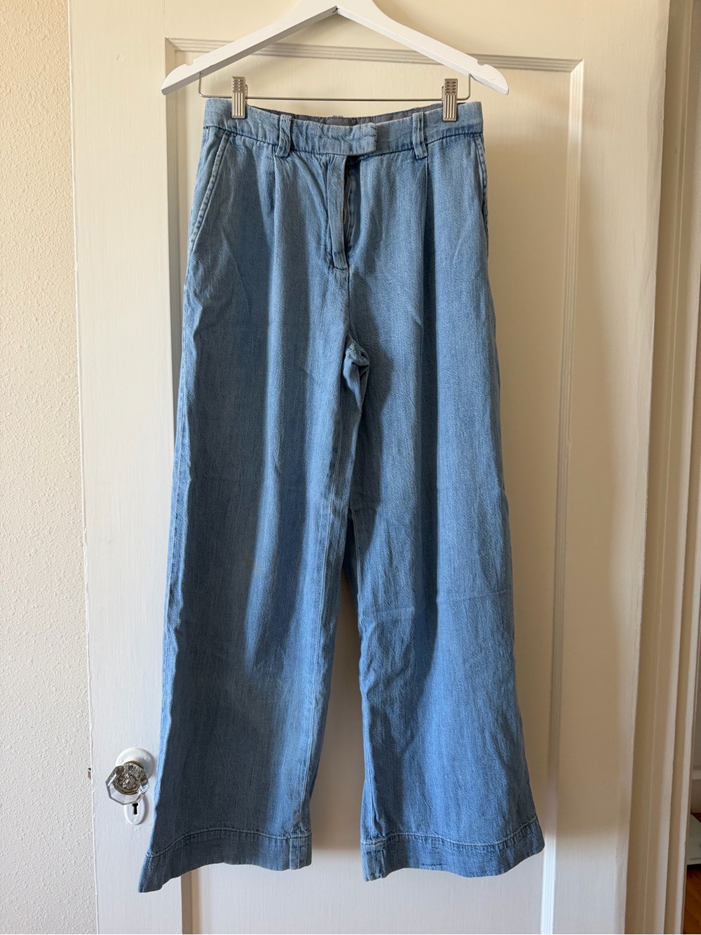 Zara HIGH RISE DARTED WIDE LEG Denim